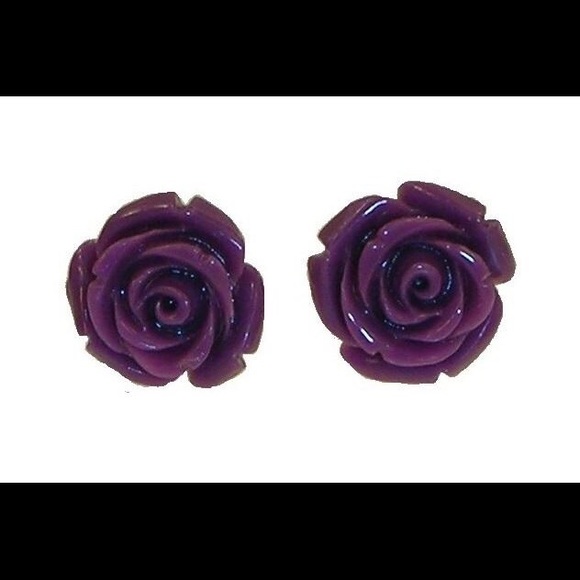 🌺BOGO! Kinny & Howie Accessories Rose Earrings - Picture 2 of 2